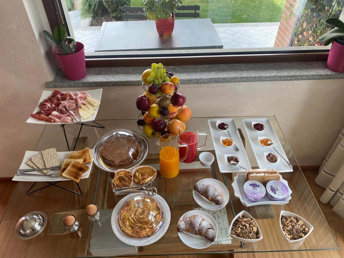 Casa Arge Bed & Breakfast Ла Мора Екстериор снимка